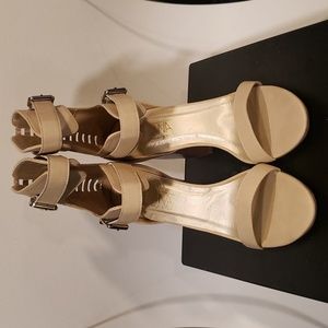 Adriana New York Size 8 Women's Beige Sandals